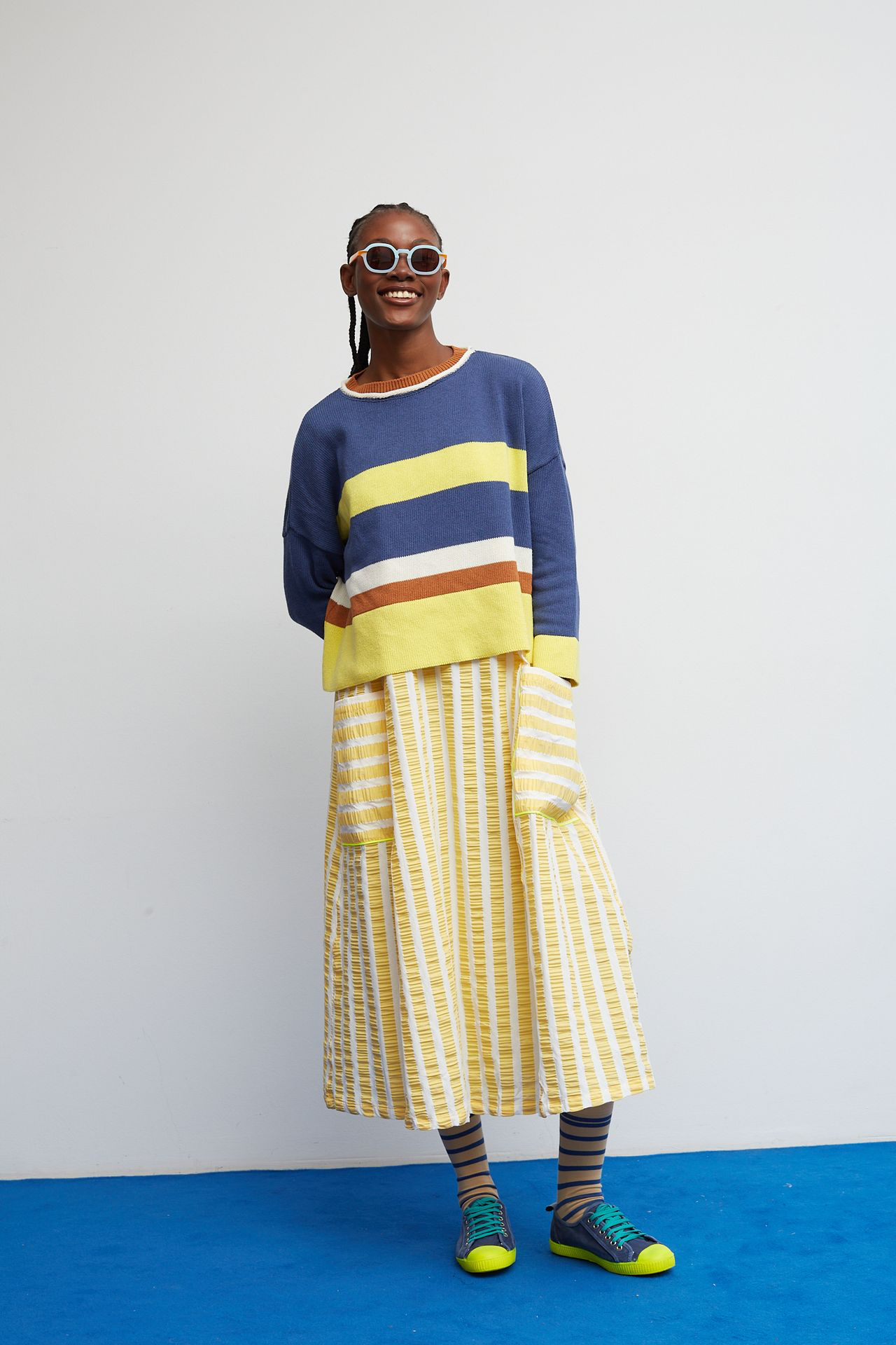 Dr Bloom - Blue Solete Sweater 💙🌼 - 2