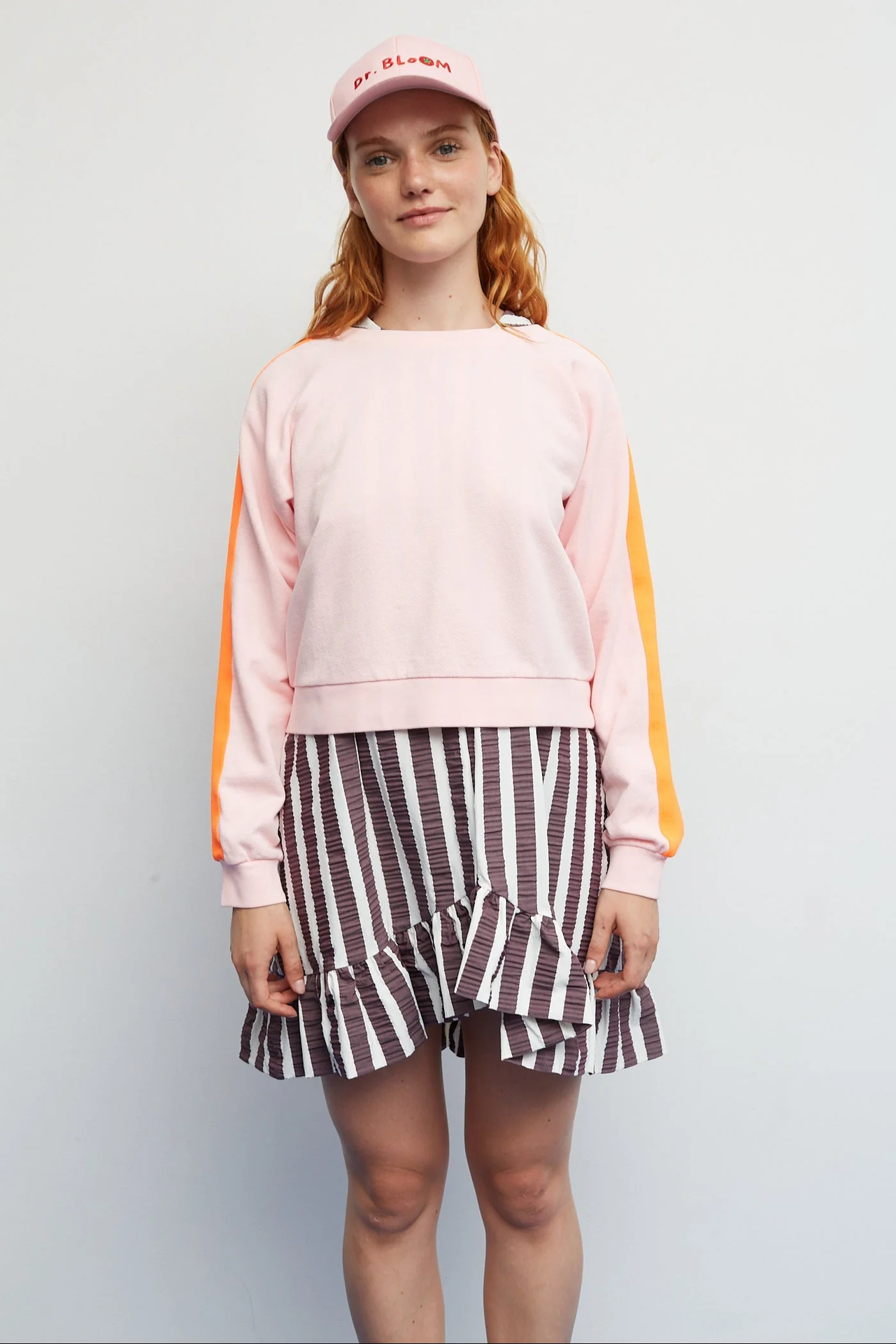 Dr Bloom - Pink Molona Sweatshirt 💗✨ - 2