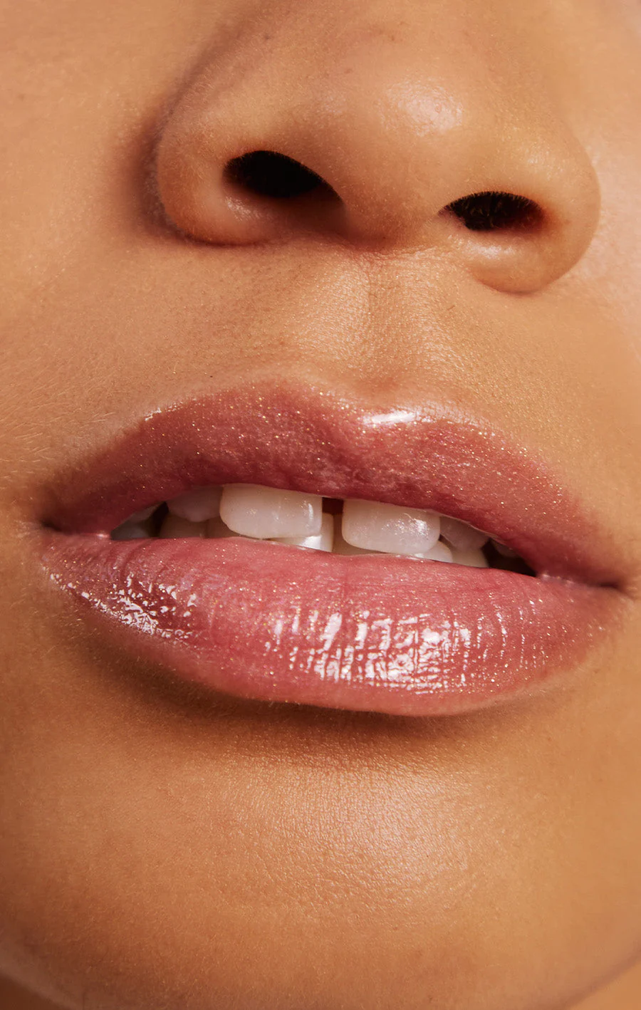 Karolin Van Loon - Mine lip gloss - 1